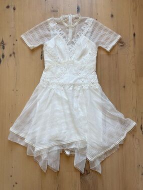 NWT Three Floor White Lace Bridal Shower / After Party Dress - US 4 / XS